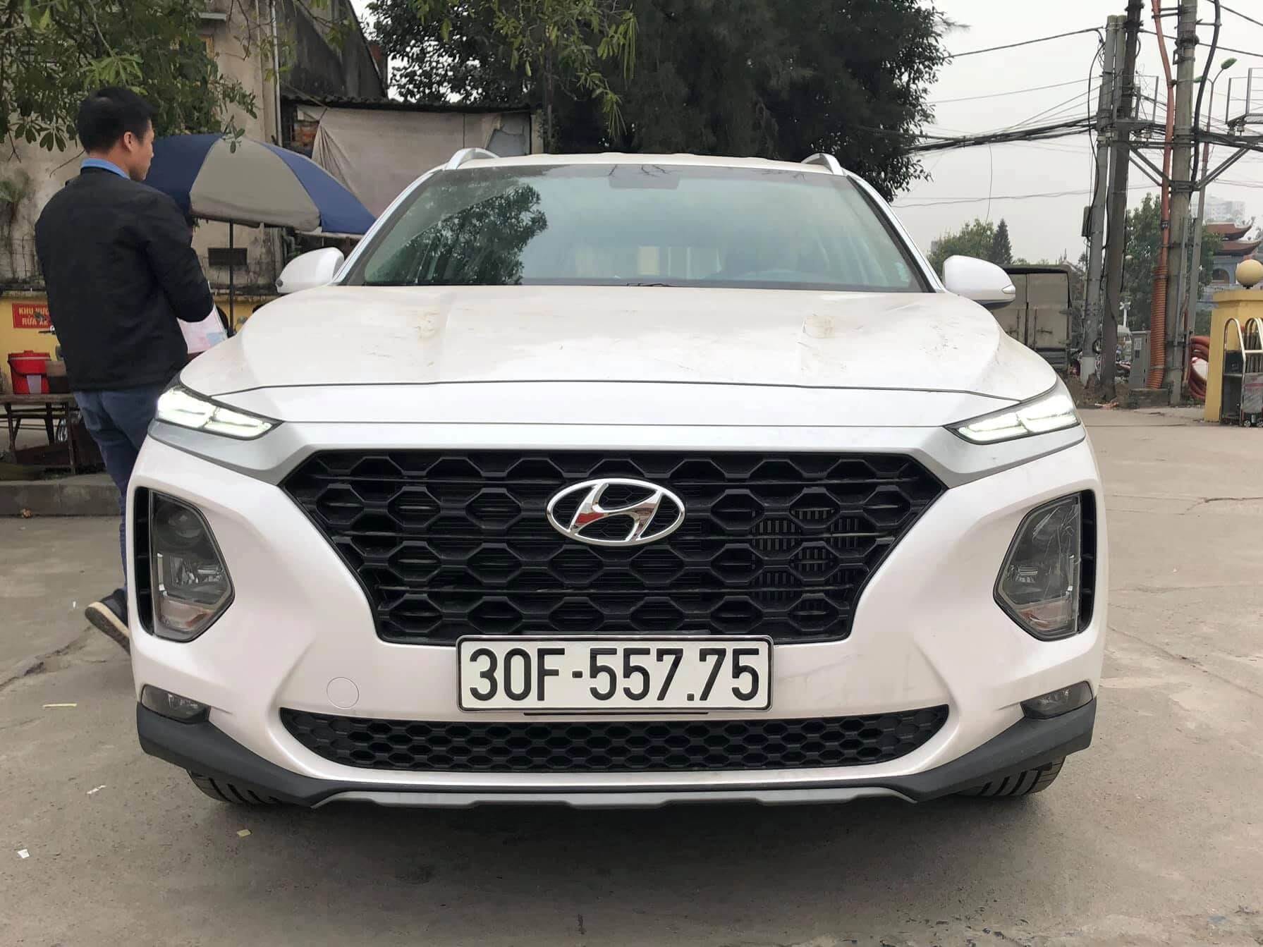 Bảng số xe rõ ràng, minh họa cách tính tổng và dịch nghĩa biển số xe.
