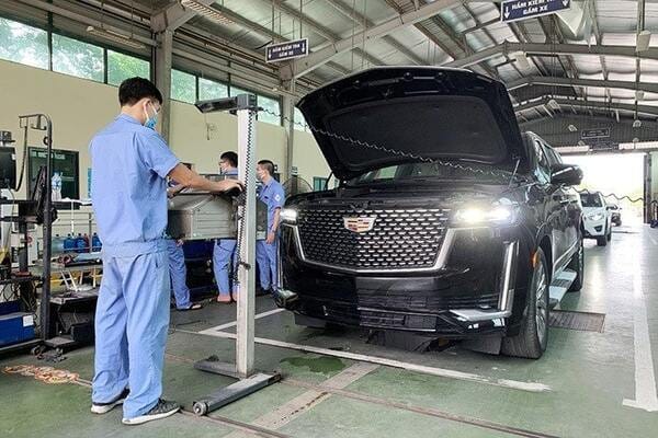 Bảng tổng hợp chi tiết phí đăng kiểm và phí đường bộ xe 7 chỗ theo quy định hiện hành