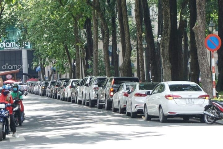 Các quy định về dừng xe đỗ xe an toàn