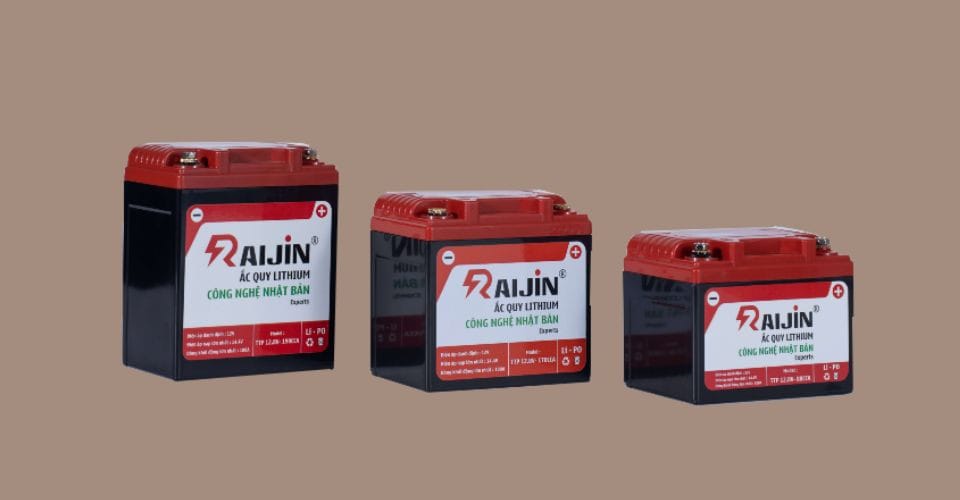 Cận cảnh bình ắc quy Lithium cho xe máy với hiệu suất cao