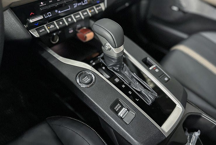 Chi tiết ghế da cao cấp của xe Mitsubishi XForce Ultimate