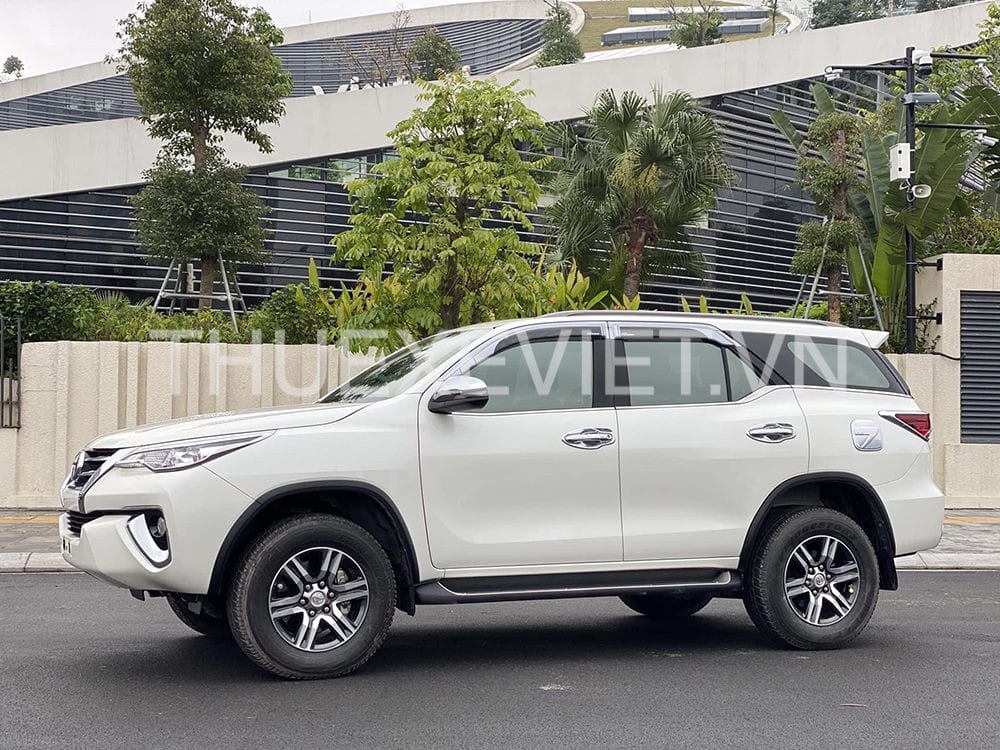 Đánh giá xe Toyota Fortuner trong dịch vụ cho thuê xe 4, 7 chỗ tại TP.HCM