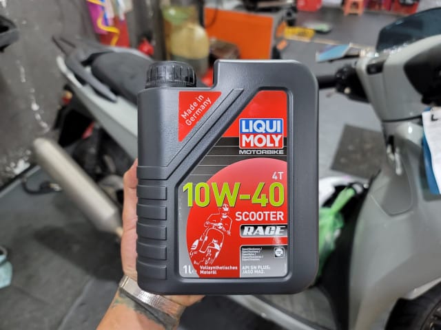 Dầu nhờn Liqui Moly Scooter Race tối ưu cho xe tay ga