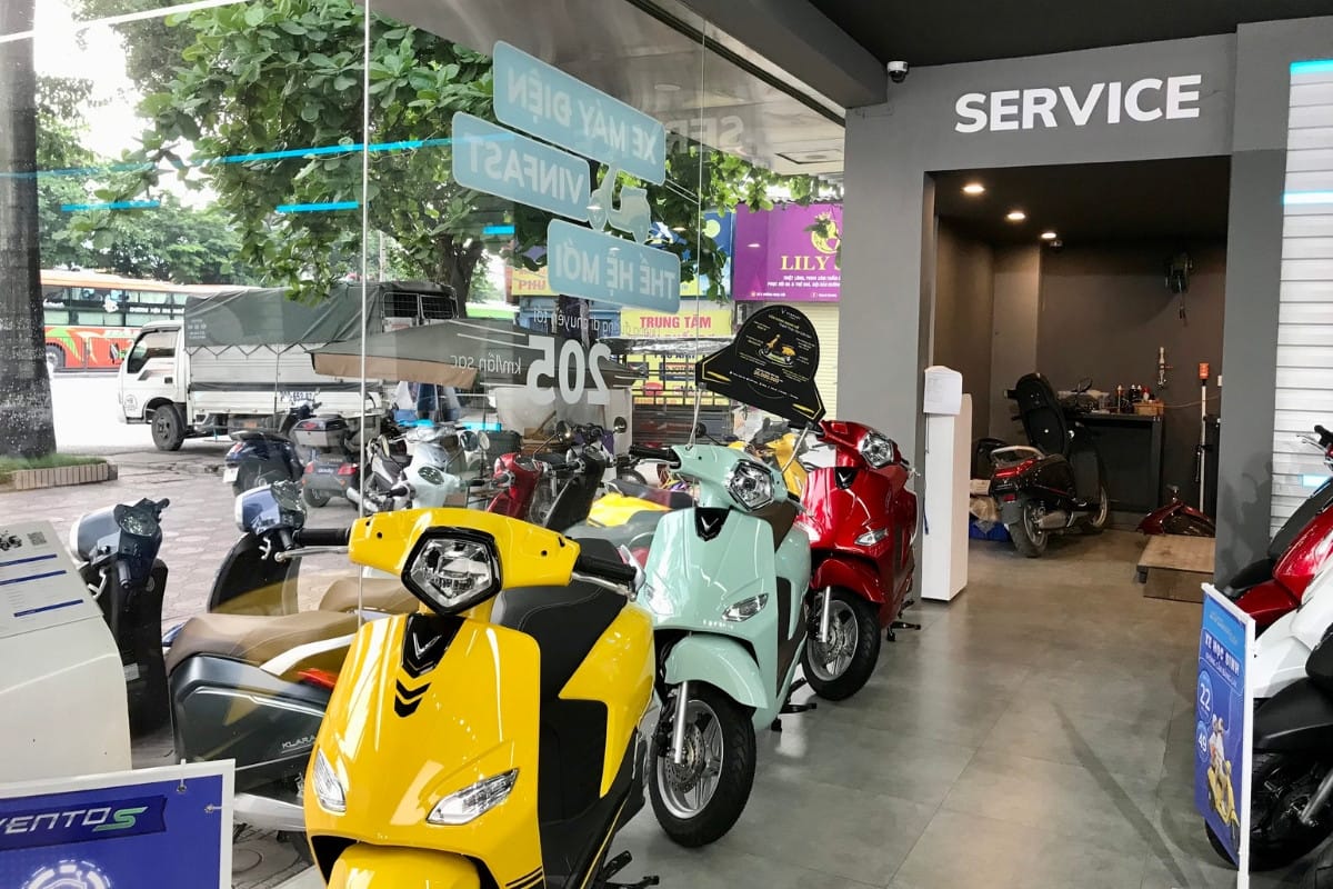 Dịch vụ bảo dưỡng chuyên nghiệp tại đại lý xe điện VinFast