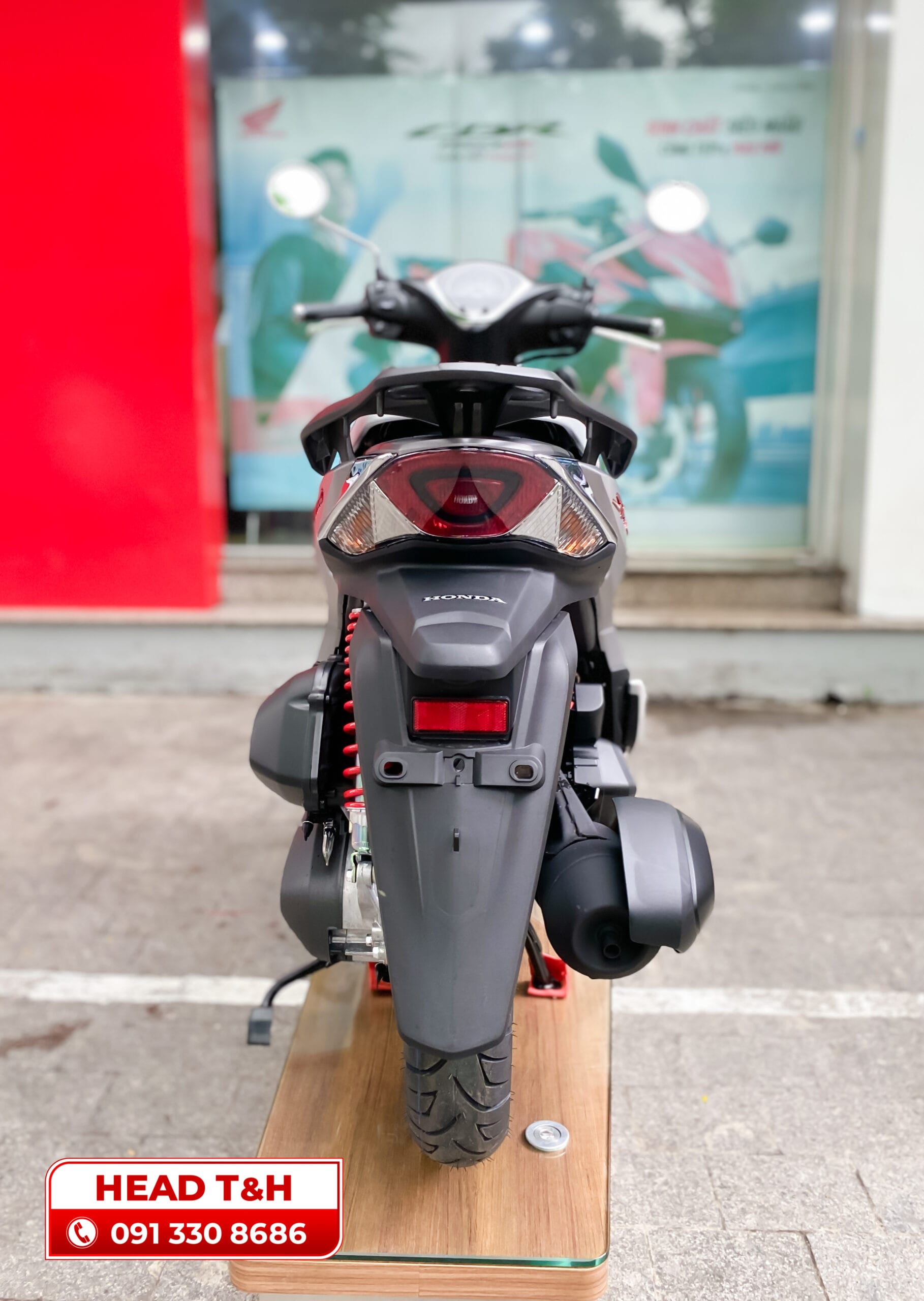 Đuôi xe SH Mode 125 thiết kế gọn gàng, hiện đại