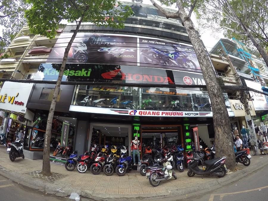 Hình ảnh một chi nhánh của cửa hàng xe máy nhập khẩu Quang Phương