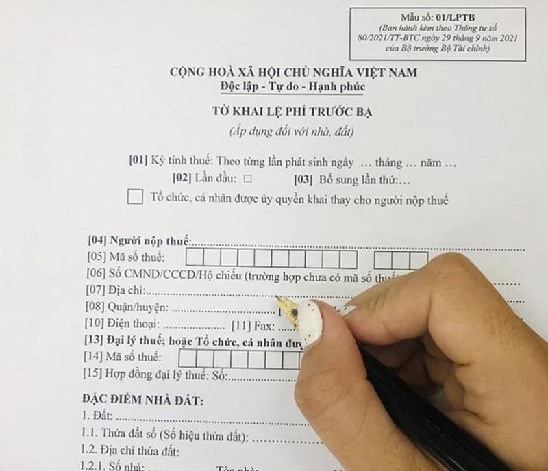 Hướng dẫn nộp lệ phí trước bãi khi mua xe máy
