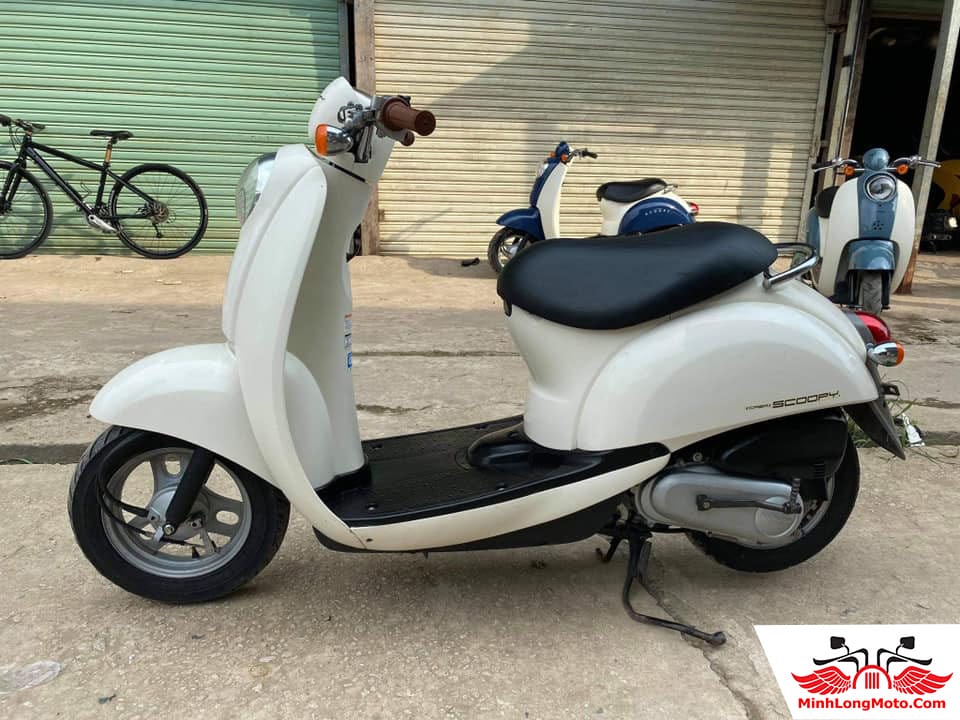 Kích thước nhỏ gọn của xe máy Scoopy 50cc