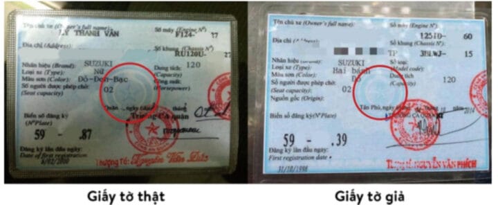 Kiểm tra phôi và huy hiệu trên giấy đăng ký xe để phân biệt thật giả