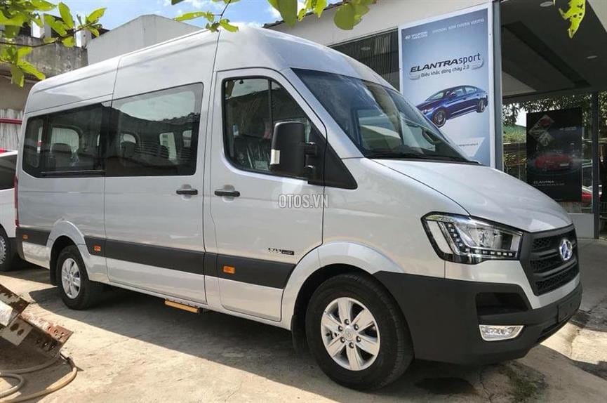 Mẫu xe Hyundai Solati H350 16 chỗ, lựa chọn phổ biến khi thuê xe 16 chỗ Quy Nhơn.