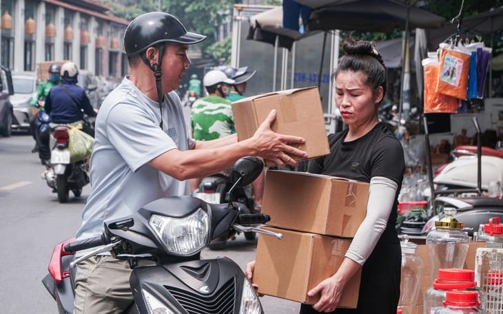 Người dân bày tỏ mong muốn hỗ trợ tài chính khi chuyển đổi xe xăng sang xe điện