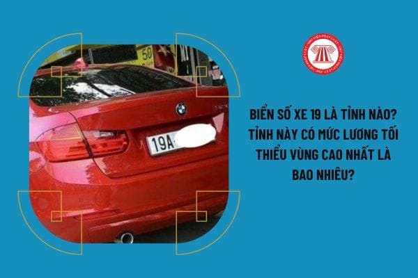 Người dân đang tiến hành đăng ký xe, thủ tục cấp biển số 19 cho phương tiện tại Phú Thọ