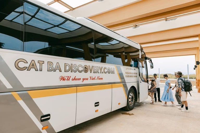 Nhà xe limousine Cát Bà Discovery tuyến Hải Phòng Sapa Lào Cai