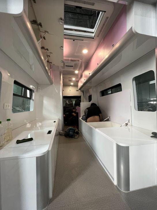 Nội thất Ford Transit Motorhome như căn nhà nhỏ gọn tiện ích