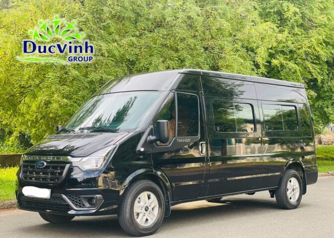 Nội thất tiện nghi của xe Ford Transit 16 chỗ sẵn sàng cho thuê