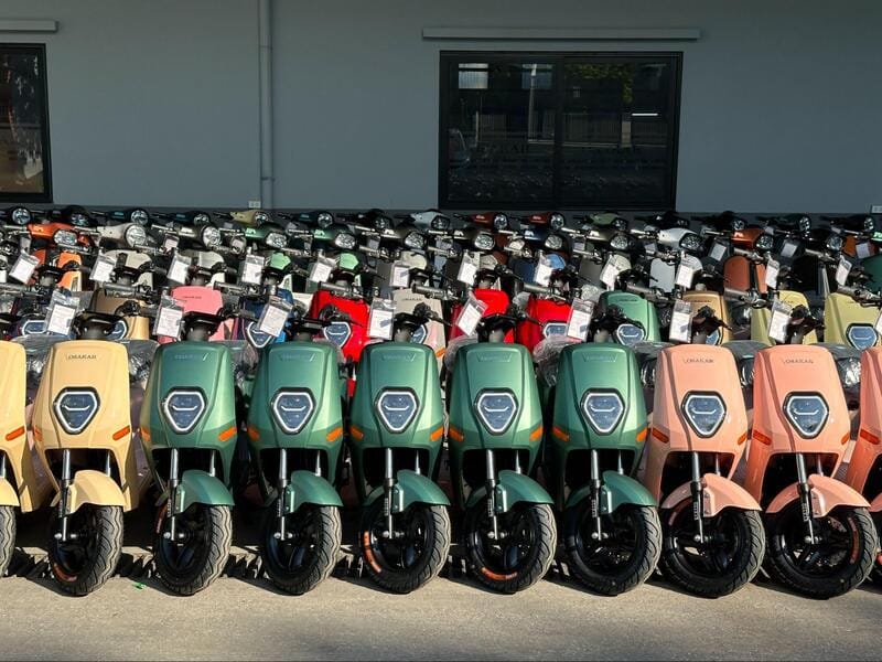 Phụ huynh nên mua xe điện tại đại lý chính hãng để đảm bảo chất lượng và bảo hành