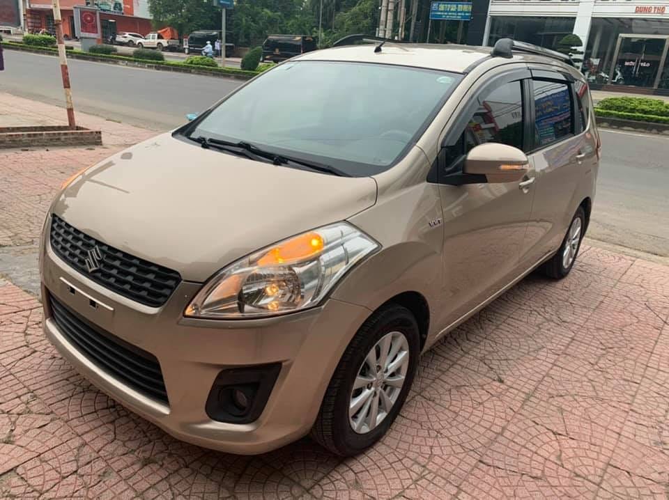 Suzuki Ertiga đời 2015 màu trắng, một lựa chọn xe 7 chỗ cũ dưới 300 triệu đáng cân nhắc