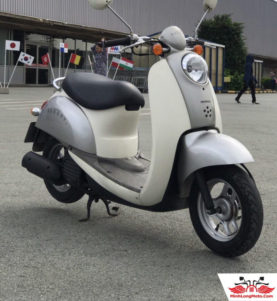 Thiết kế cổ điển của xe máy Honda Scoopy 50cc