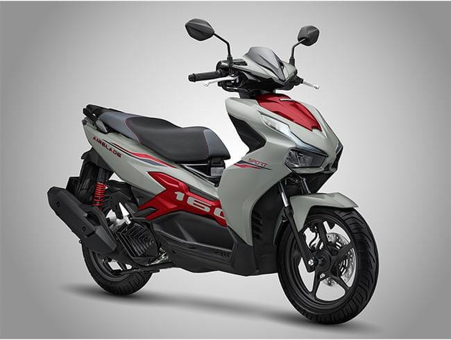 Thiết kế phía trước của xe AB 160 năm 2025 với đường nét "tia sét" sắc nét
