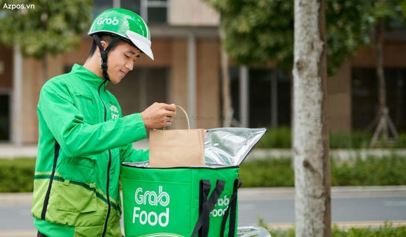 Ứng dụng GrabFood với danh sách nhà hàng và giá cước giao đồ ăn