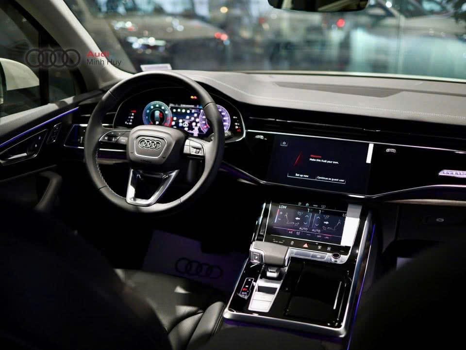 Xe Audi giá bao nhiêu - Nội Thất Audi Q7 2025