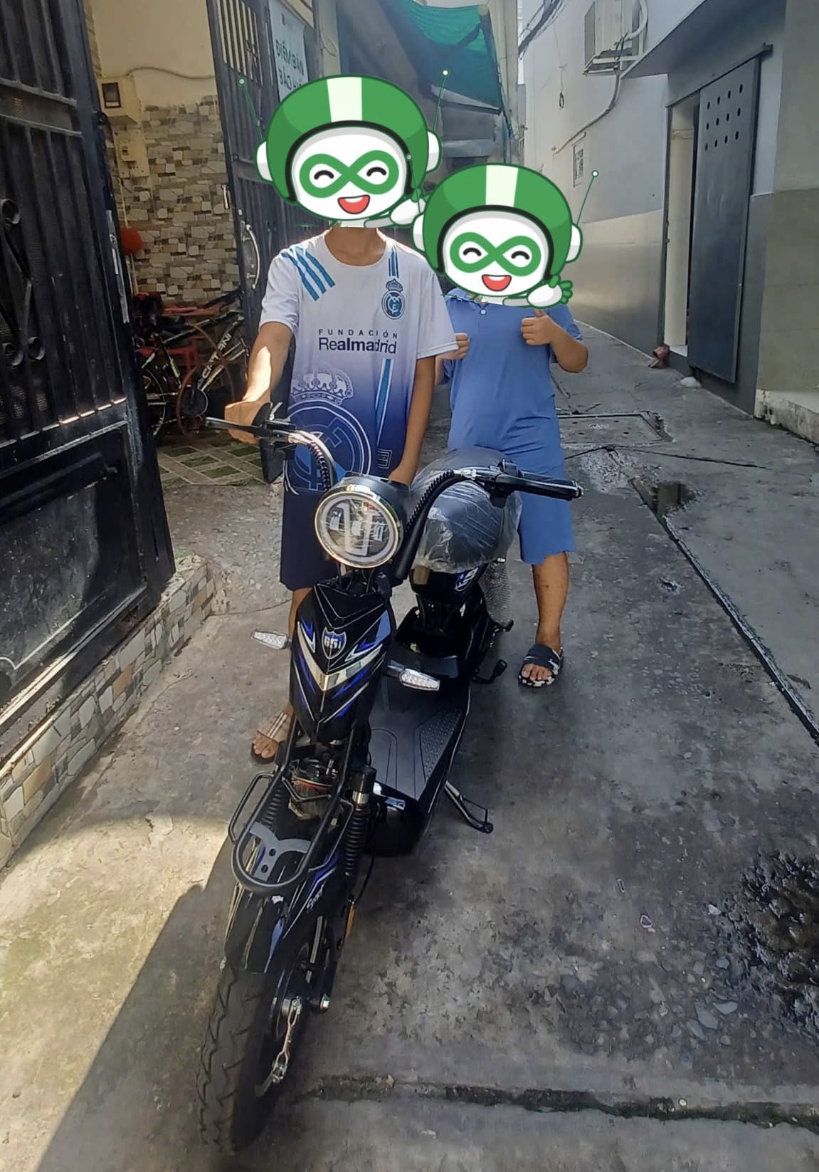 xe đạp điện 133s pro màu trắng với thiết kế hiện đại