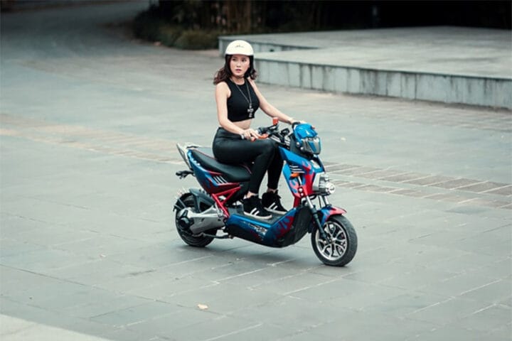 Xe điện độ phong cách thể thao