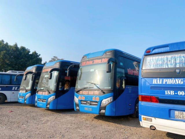 Xe khách Kết Đoàn ngoại thất hiện đại, phục vụ tuyến Hà Nội - Hải Phòng