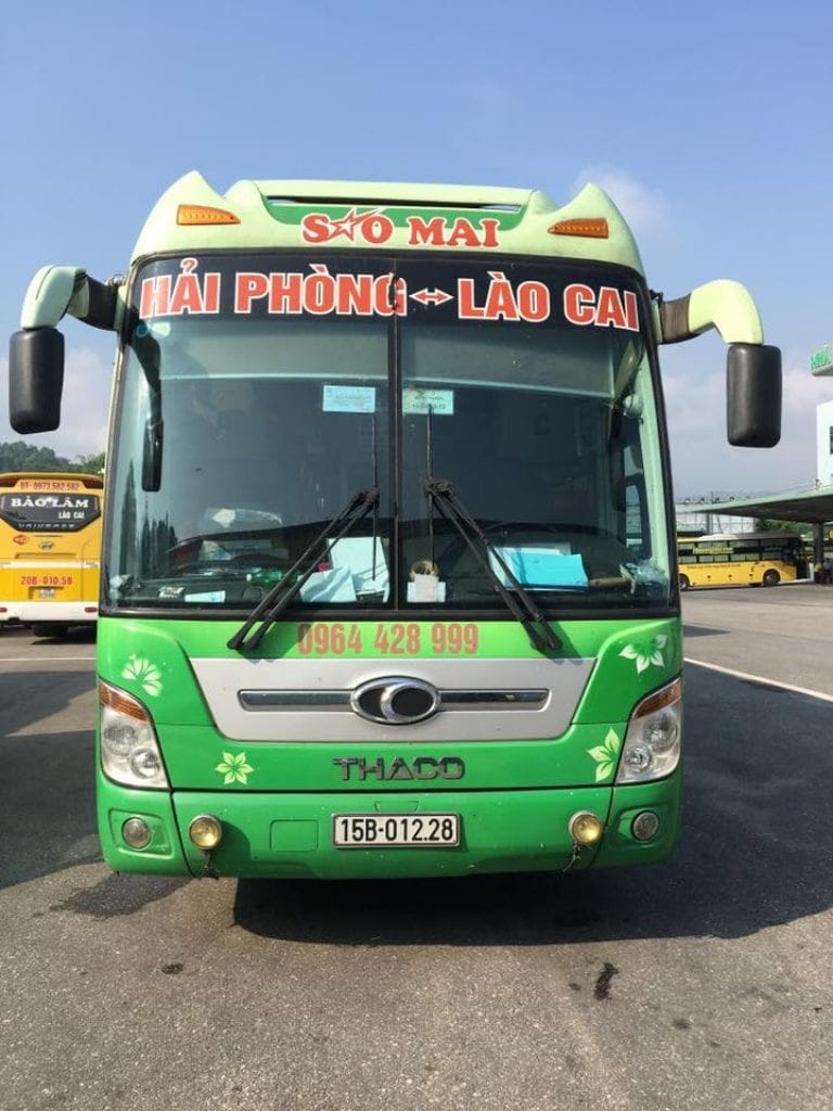 Xe khách Sao Mai trên tuyến đường Hải Phòng Sapa Lào Cai