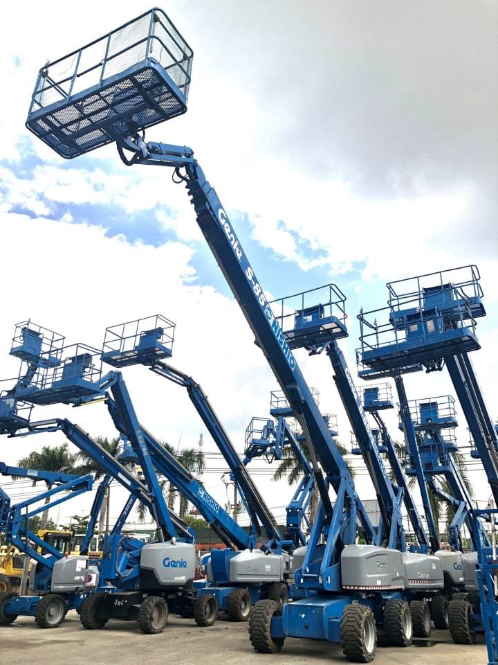 Xe nâng người khớp gập