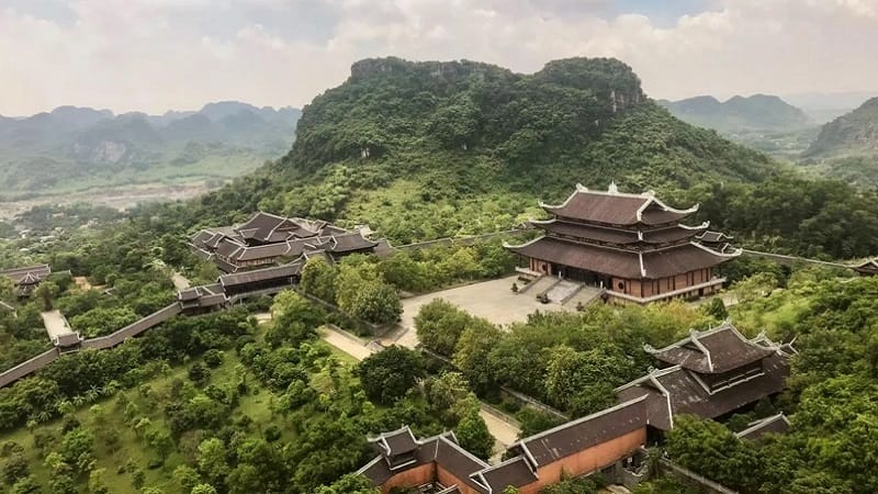 Xe buýt tuyến Nho Quan – Ninh Bình hoạt động ổn định mỗi ngày, thuận tiện cho người dân và du khách