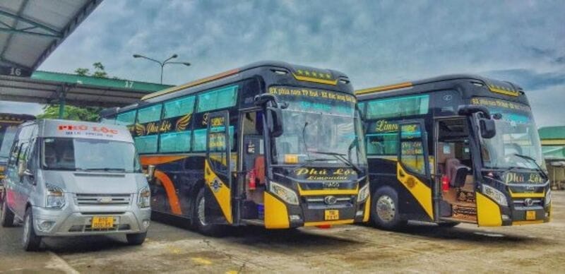 Dàn xe Limousine của nhà xe Phú Lộc