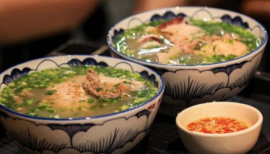 Bí quyết thưởng thức bún quậy chuẩn dân địa phương