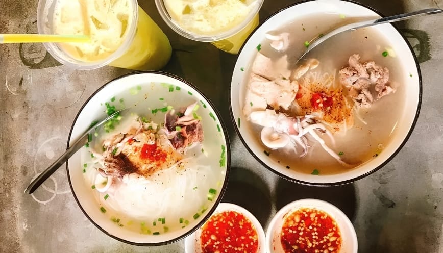 Quán Bình Dung Hùng Vương gần trung tâm