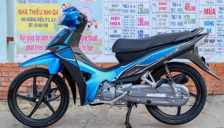 Wave Blade xanh có dễ bán lại không
