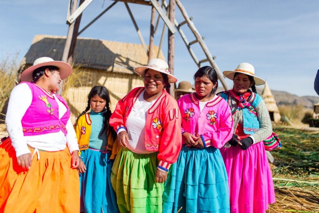Thiên nhiên hùng vĩ tại Hồ Titicaca, Peru